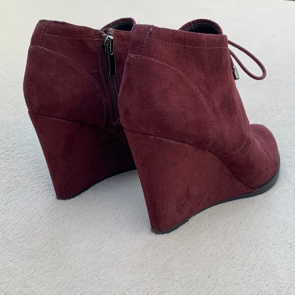 Franco Sarto Lennon Faux Suede Wedge Booties Sz 7.5 - Picture 7 of 16